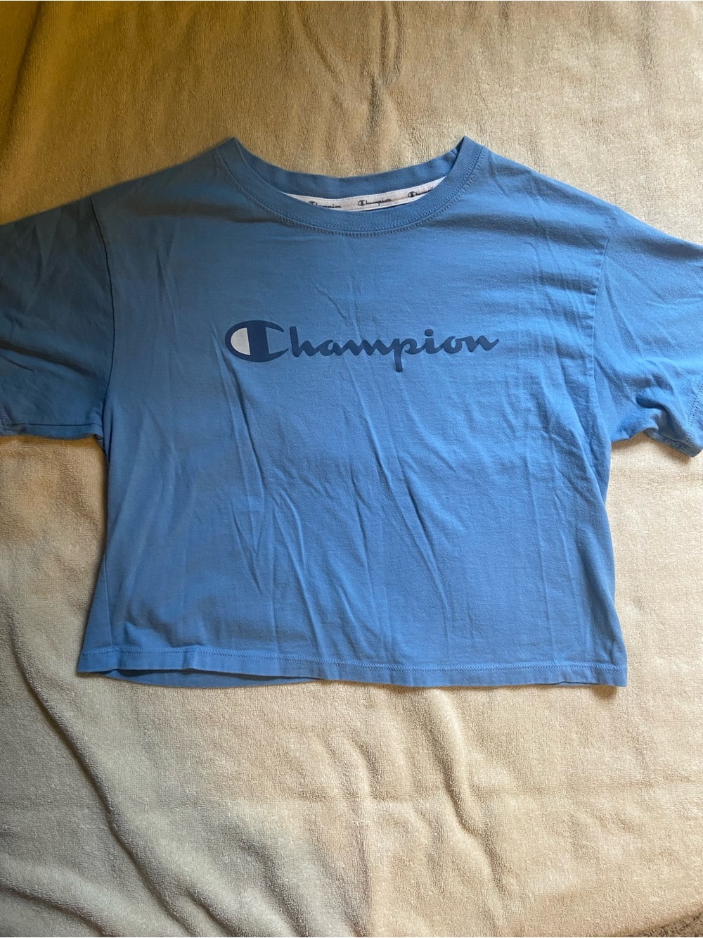 Champion Women’s Crop Top
Size - Small